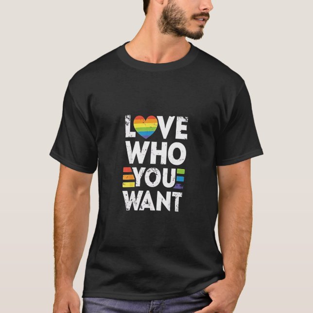 Camiseta Ame Quem Você Quer O Orgulho LGBT Mês (Frente)
