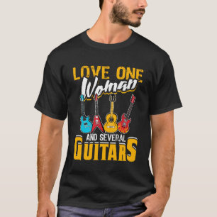 Camiseta Ame Uma Mulher E Várias Guitarras Jogador G