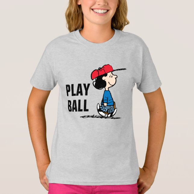 Camiseta Amendoins | Lucy Jogando Baseball (Frente)