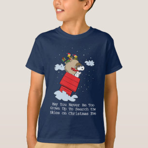 Camiseta Amendoins   Snoopy, o Ace Voador no Natal