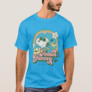 Camiseta Amendoins Snoopy & Woodstock Feelin' Groovy