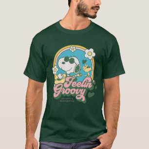 Camiseta Amendoins Snoopy & Woodstock Feelin' Groovy