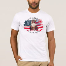 América desde 1776 com bandeira, águia e fogos de 