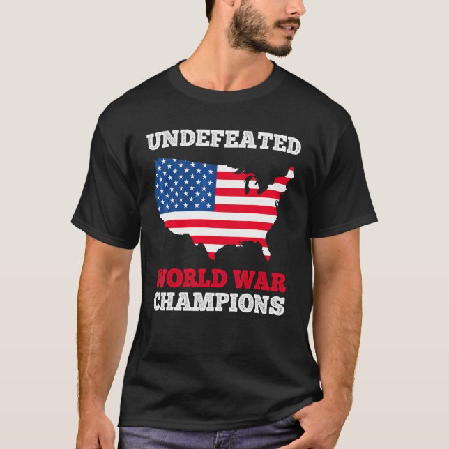 Camiseta America Undefeated World War Champions Us Flag 4th (Frente)