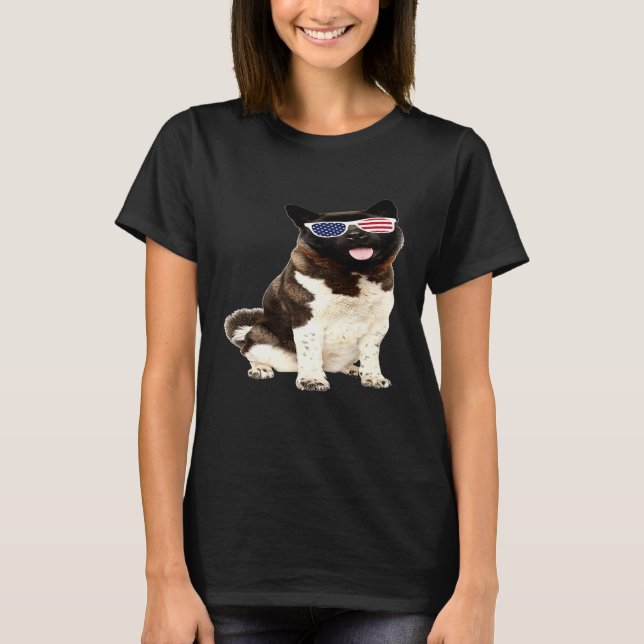 Camiseta American Akita Vestindo Óculos De Sol Em 4 De Julh (Frente)