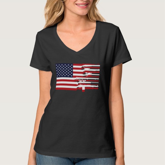 Camiseta American Flag Firearms Weapons USA 4th of July (Frente)