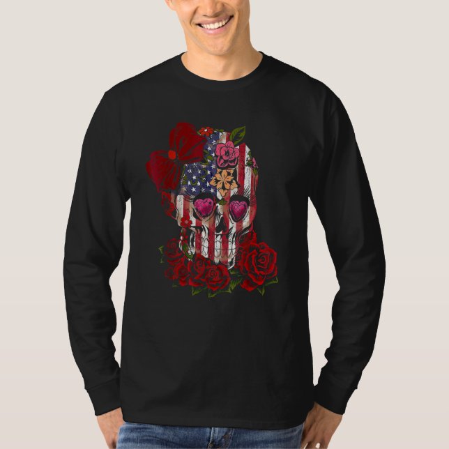 Camiseta American Flag Skull Wear Bow Rose Flowers (Frente)