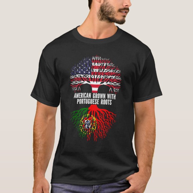 Camiseta Americano cresceu com bandeira portuguesa roots US (Frente)