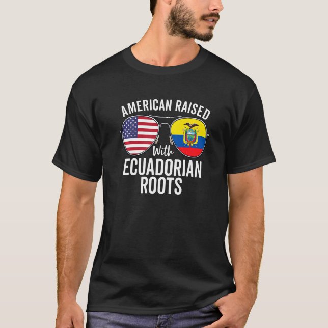 Camiseta Americano Levantado com Raízes Equatorianas Nos Eu (Frente)