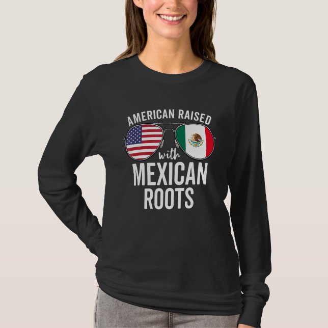 Camiseta Americano Levantado Com Raízes Mexicanas Bandeira  (Frente)