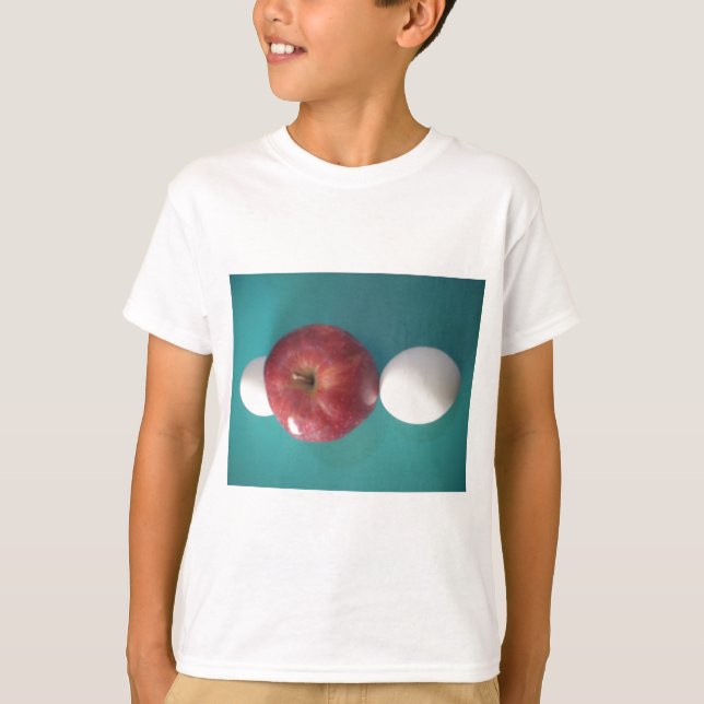 Camiseta Amigos do Café da Manhã: Dois Ovos $uma Apple Aind (Frente)
