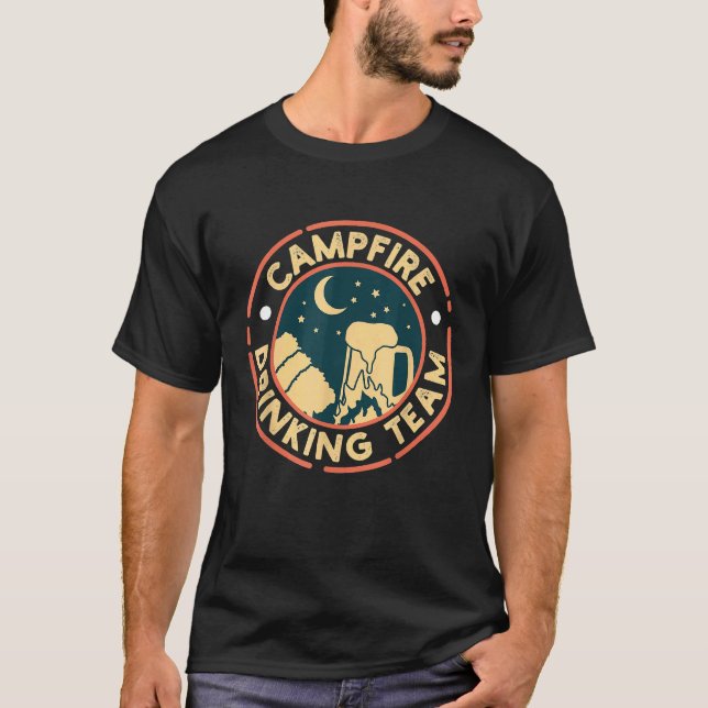 Camiseta Amigos do Camper I da Equipe de Bebendos de Campfi (Frente)