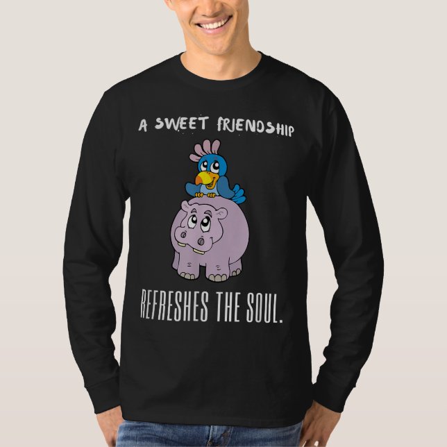 Camiseta Amizade Doce Refresca A Alma Roxo Hippo (Frente)