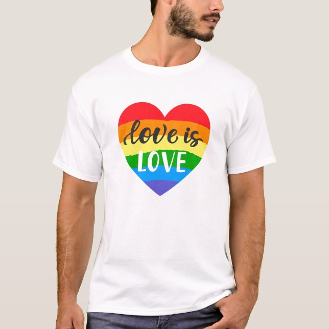 Camiseta Amor é Coração Arco-Íris (Frente)
