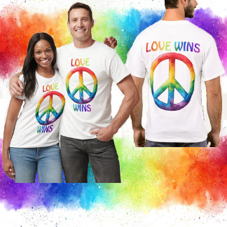 Camiseta Amor ganha sinal de paz no arco-íris