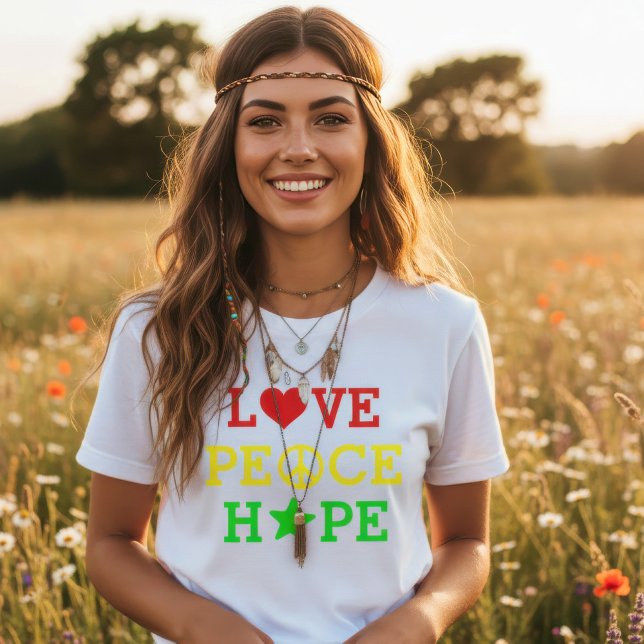 Camiseta Amor, Paz e Esperança Multicolorido (Criador carregado)