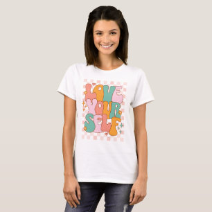 Camiseta Amor Próprio Retro Groovy Xadrez