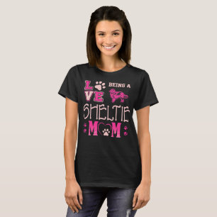 Camiseta Amor que é presente da mamã de Sheltie
