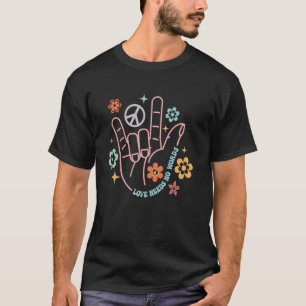 Camiseta Amor Retro Groovy Não Precisa de Palavras Conscien
