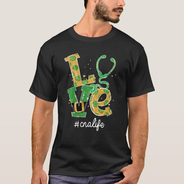 Camiseta Amor Stethoscope Cna Life Funny Dia de São Patríci (Frente)