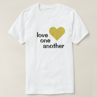 Camiseta amor um ao outro nada ficou entediado