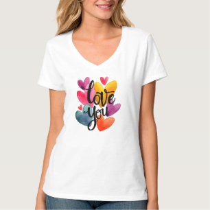 Camiseta Amor Vibrante em Aquarela: "Amo Você" em Letra Man