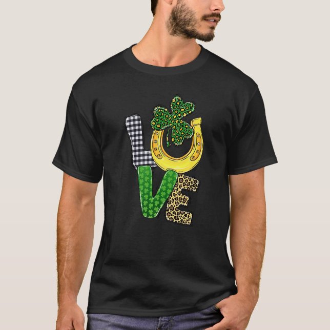 Camiseta Amor Xadrez Leopardo Shamrock C Sapatos de Cavalo  (Frente)