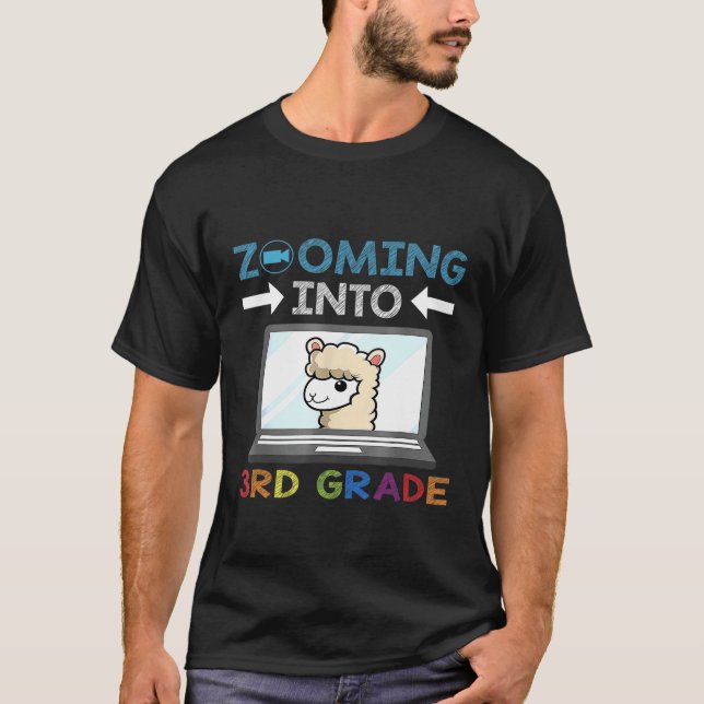 Camiseta Ampliando para o terceiro ano virtual de volta par (Frente)