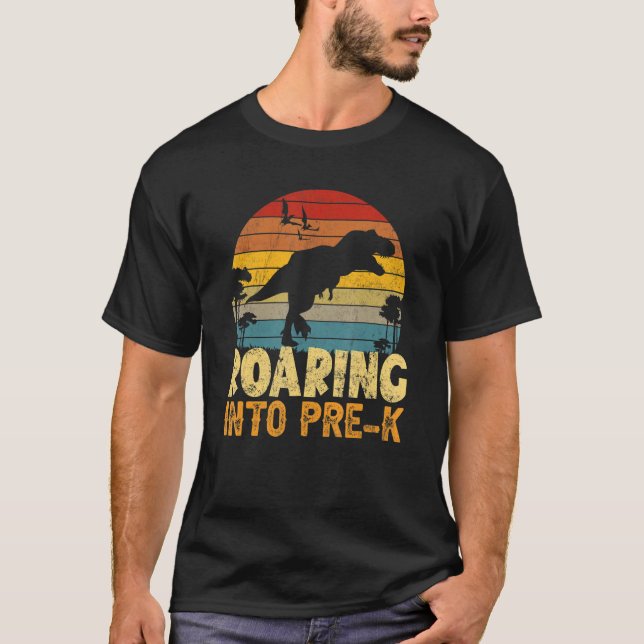 Camiseta Andando Para O Dinossauro Pré K De Volta Para O Pr (Frente)
