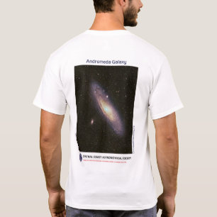 Camiseta Andromeda Galaxy de Lee Coombs na frente e atrás 