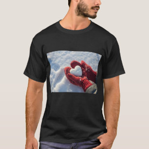 Camiseta Angel Holding Iceberg Heart