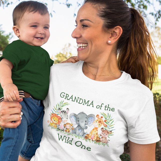 Camiseta Animais Safari Selvagens de Um primeiro aniversari (Customize to change text color. Many sizes & styles to choose from.)