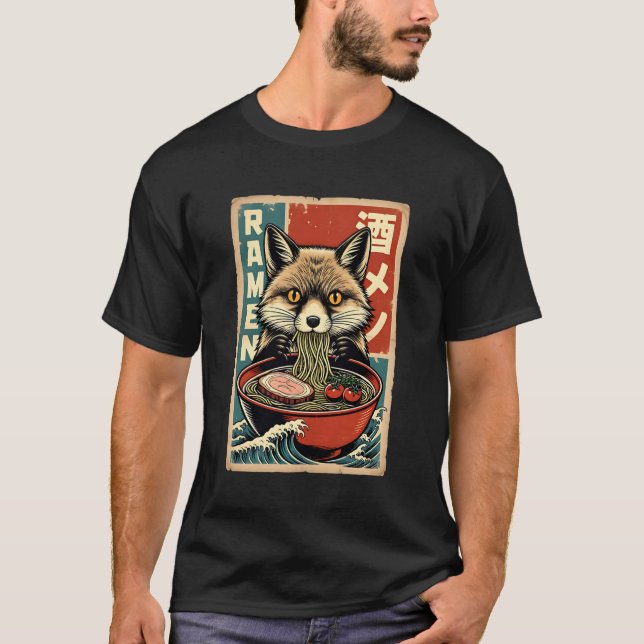 Camiseta Anime Fox Eating Ramen Japanese Cute & Funny Kawai (Frente)