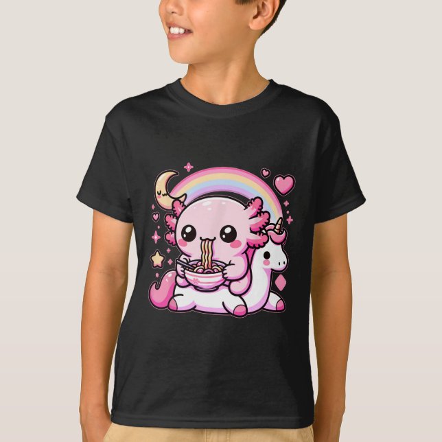 Camiseta Anime Kawaii Axolotl Comendo Ramen Noodles Tee (Frente)