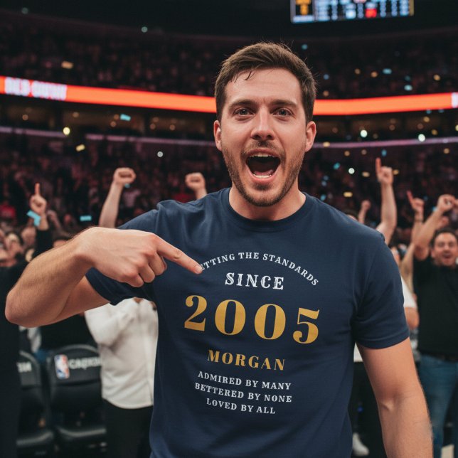 Camiseta aniversário de 21 anos 2005 Personalizado Nome Azu (21st birthday tshirt worn in a stadium.)