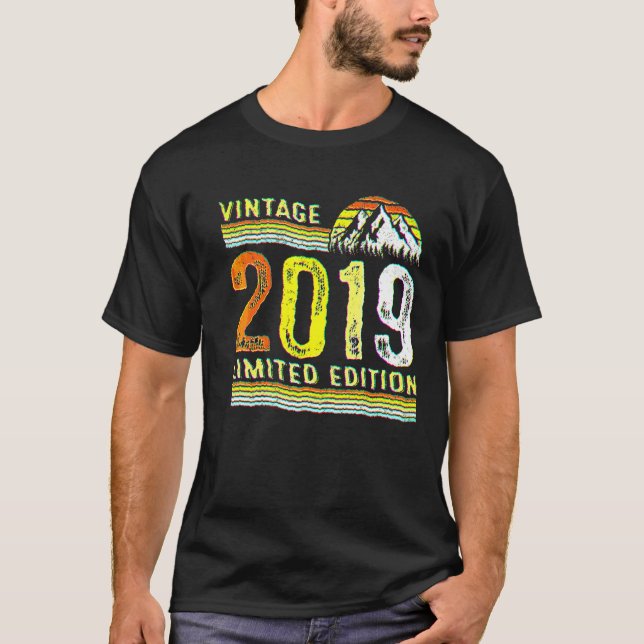 Camiseta aniversário de 3 anos de 2019 com 3 anos de idade (Frente)