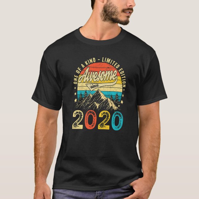 Camiseta aniversário de 3 anos Incrível Desde 2020, 3 Anos (Frente)