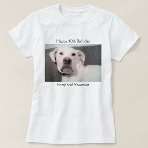 Camiseta aniversário de 40 anos de Cachorro Branco Engraç