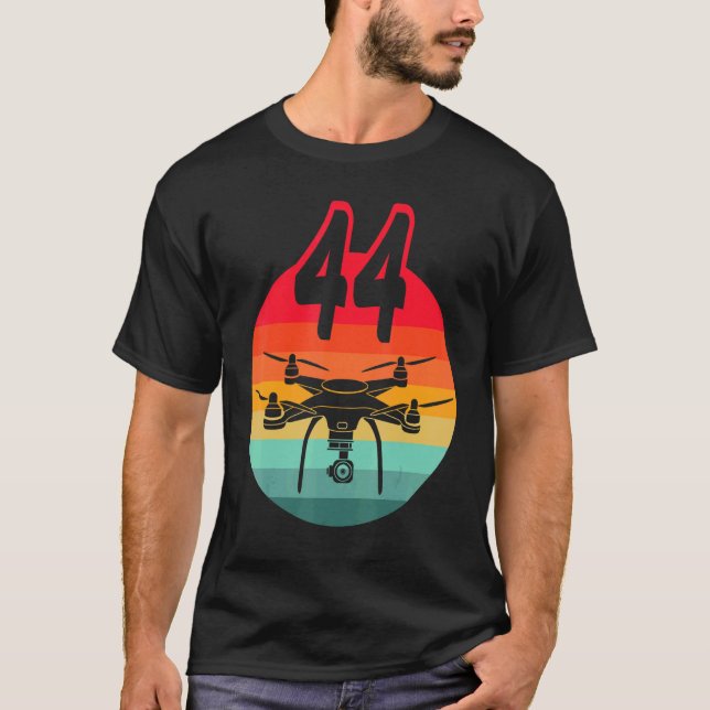 Camiseta Aniversário de 44 I Retro Remote Control Drones co (Frente)