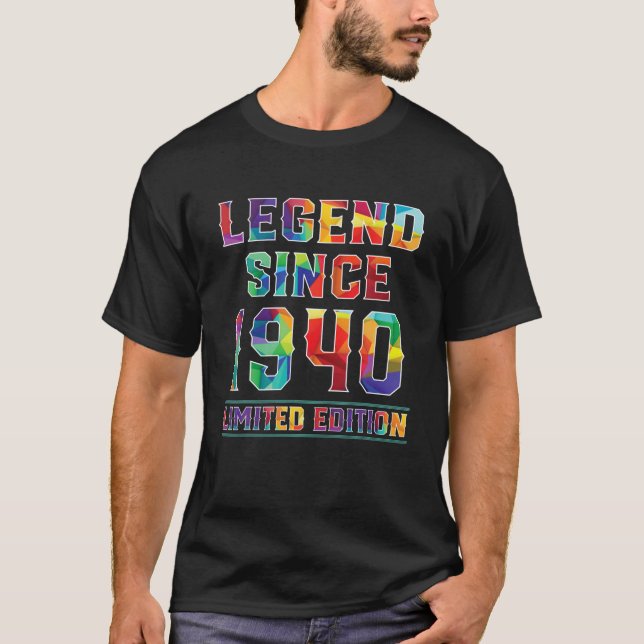 Camiseta Aniversário De 82 Anos Oferece Legenda Desde 1940 (Frente)
