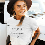Camiseta Aniversário de aniversário de 40 anos de Vintage d<br><div class="desc">O aniversário de 40 anos de Ano Personalizado da Vintage ou a Camiseta Legal do Aniversário com a Tipografia Elegante do Script Boho é a forma perfeita de celebrar um evento de marco. Esta camiseta apresenta um design clássico e eterno vintage com tipografia elegante de scripts boho que adiciona um...</div>