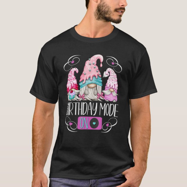 Camiseta Aniversário Ligado Para Mulheres Com Gno De Aniver (Frente)