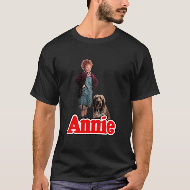 Camiseta ANNIE - Annie &amp; Sandy FIT V-Neck (Frente)