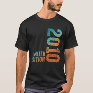 Camiseta Ano 2010, Estética de Nascimento 2010 Desde 2010