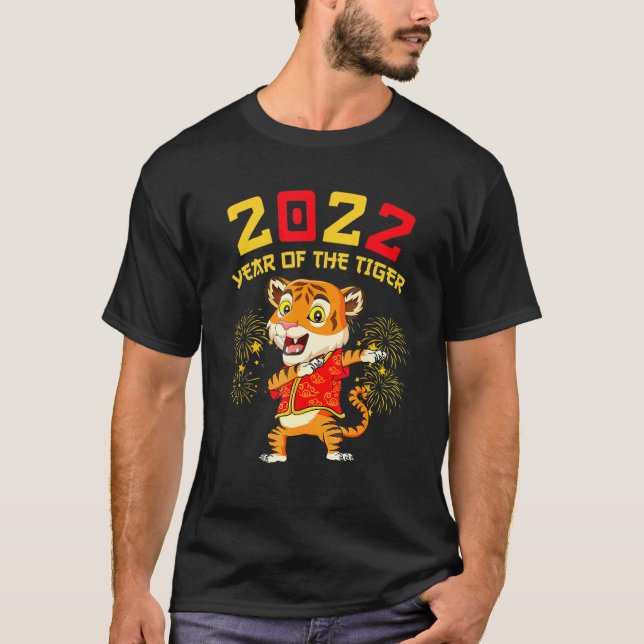 Camiseta Ano De Dabbing Do Tiger Happy Chinese No Ano 2 (Frente)