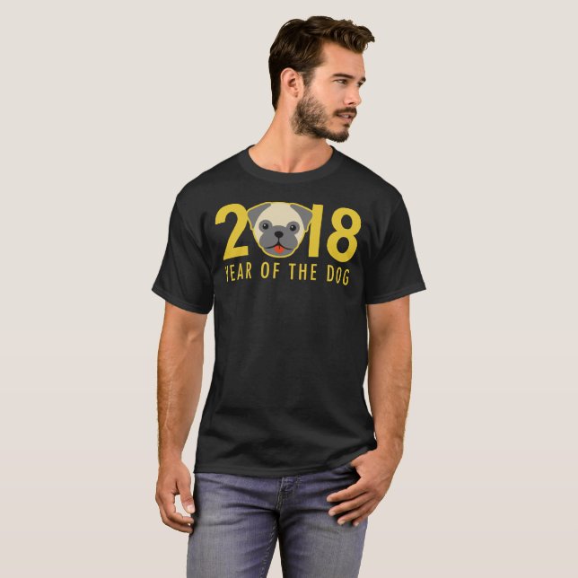 Camiseta Ano novo chinês 2018 anos do Pug do cão (Frente Completa)