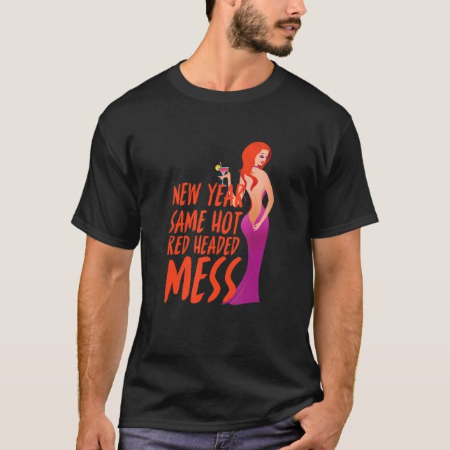 Camiseta Ano Novo Mesmo Vermelho Quente Mess Costumado (Frente)