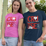 Camiseta Ano Personalizado do Esquadrão de Cruzeiros do Dia<br><div class="desc">Este design pode ser personalizado na área fornecida pela alteração da foto e/ou do texto. Ou pode ser personalizado clicando em Personalizar este Modelo e, em seguida, escolhendo o clique para personalizar mais a opção e excluir ou alterar a cor do plano de fundo, adicionar texto, alterar a cor ou...</div>