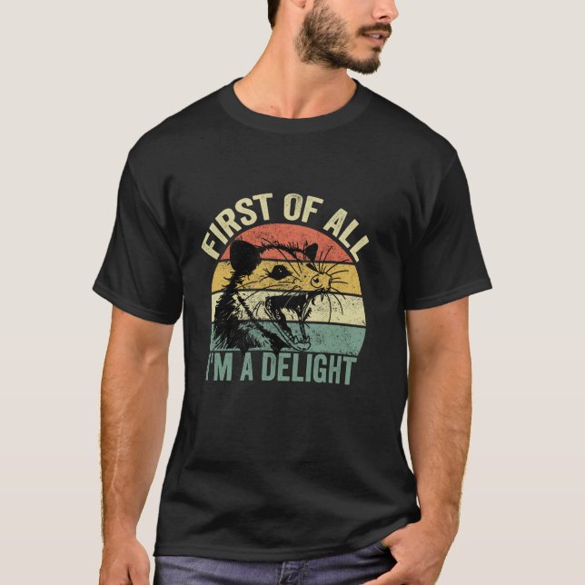 Camiseta Antes de mais, sou um delicioso gambá-do-gambá rai (Frente)