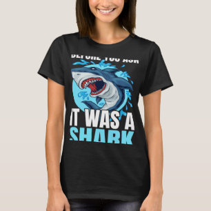 Camiseta Antes De Perguntar Que Era Uma Cadeira De Tubarão